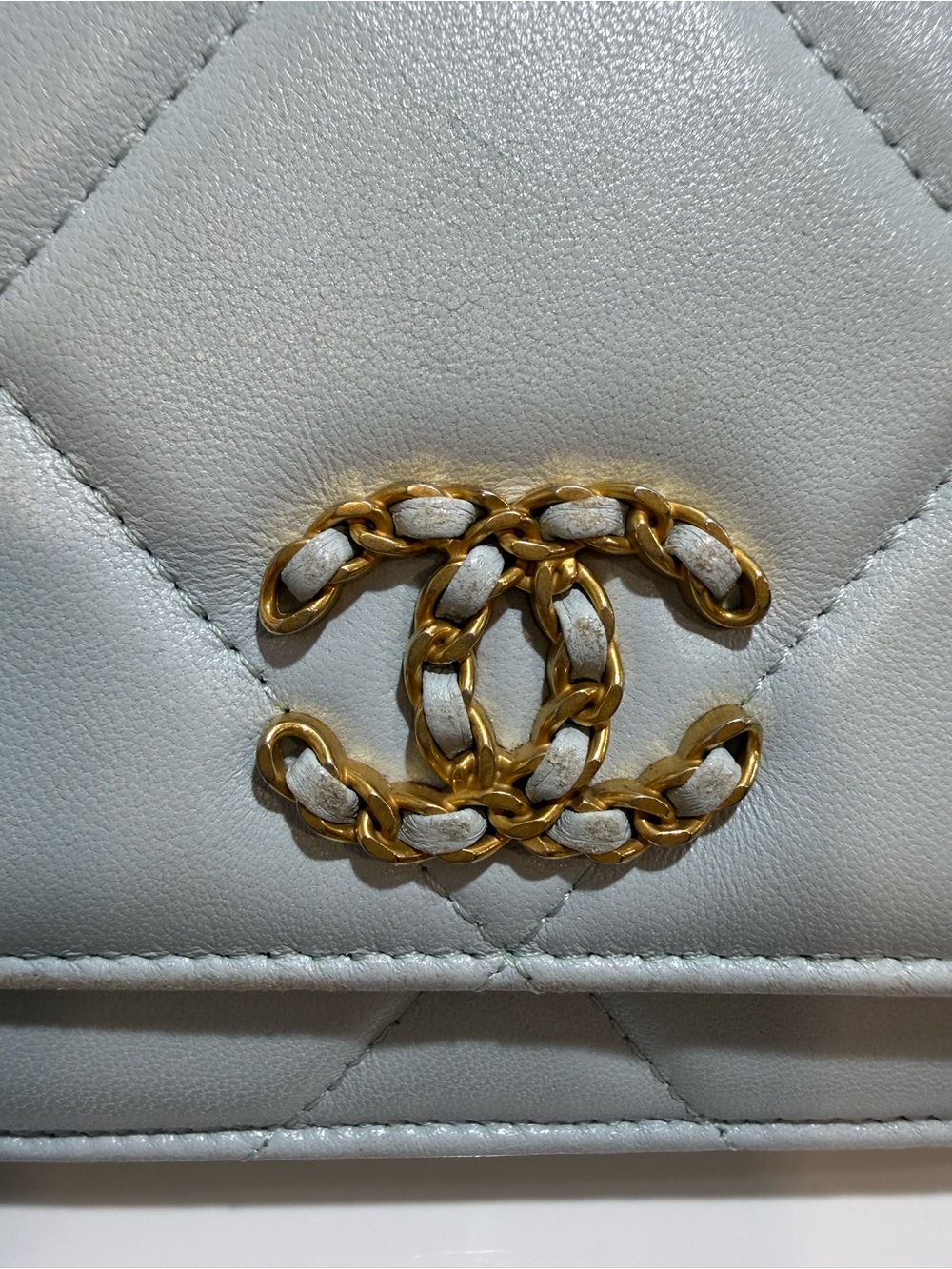Chanel Light Blue Lambskin Wallet on Chain Crossbody Bag - Picture 2 of 13